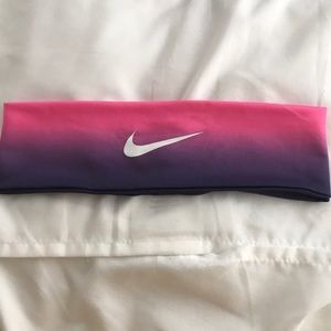 Nike headband